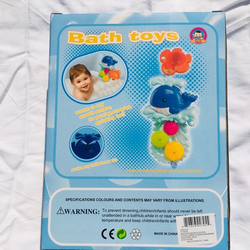 NWT Bath toy Whale WITH SUCTION CUPS!! 12 MONTHS & UP